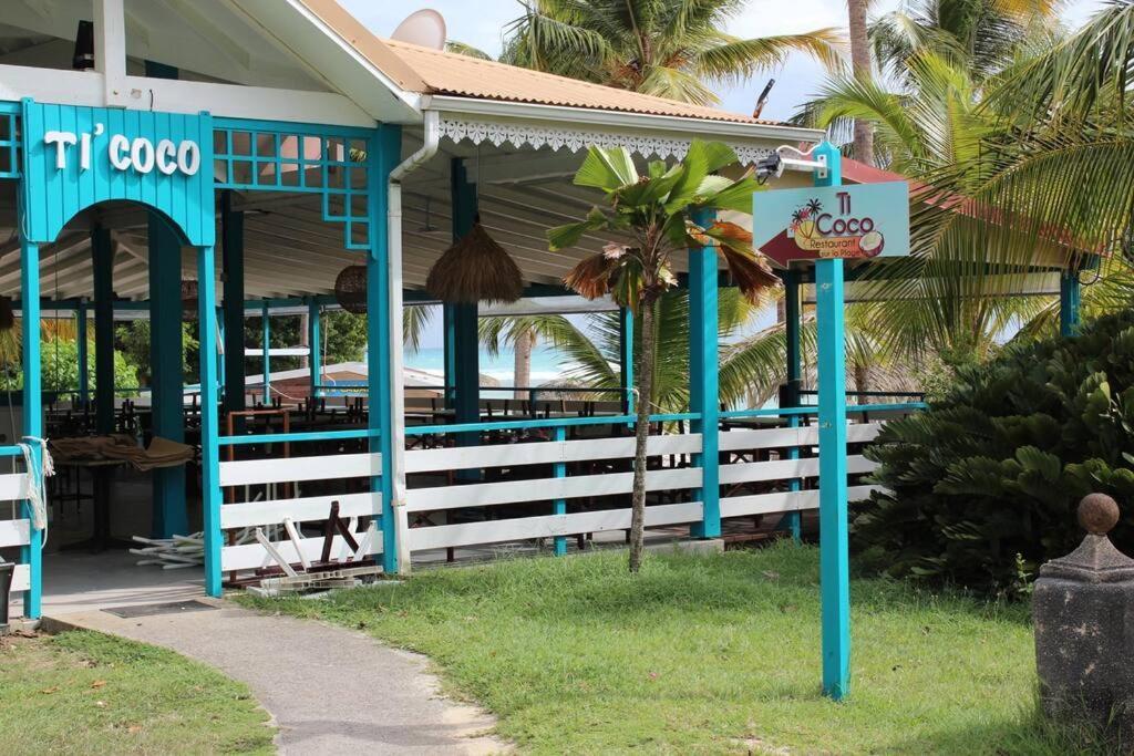 Le 35 Anse Des Rochers Saint-Francois Bagian luar foto